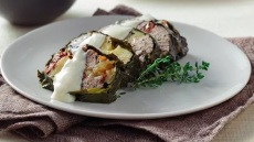 Χοιρινό σε αμπελόφυλλα