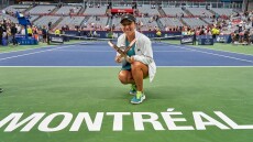 Επίδειξη fair play από την πλουσιότερη τενίστρια στον κόσμο: Πήρε με το ιδιωτικό της τζετ τις αντιπάλους της στο Indian Wells 