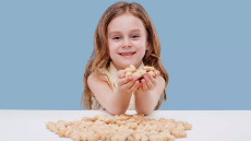 Έχει το παιδί αλλεργία στα φιστίκια; Η θεραπεία που την ελέγχει