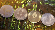 Βουτιά στα κρυπτονομίσματα: Διαγράφηκαν 1,5 δισ. δολ – Πτώση σε Ether και Bitcoin