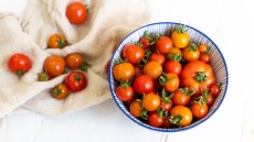 10 ξεχωριστά ελληνικά προϊόντα ντομάτας: γλυκό κουταλιού, μαρμελάδα, πούδρα, πάστα με τρούφα και σάλτσα με vinsanto