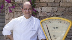 Αλέξανδρος Κοσκινάς: Η αστική Αθήνα δεν έχει ιδιαίτερο τρόπο να μαγειρεύει τα λαδερά της