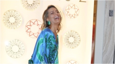 Τατιάνα Μπλάτνικ: Γιόρτασε τα γενέθλιά της με τον σκύλο της και ένα κέικ καρότου