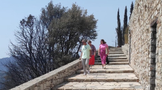 Φωτιά στη Βοιωτία - Μονή Οσίου Λουκά: Ανοικτός για τους επισκέπτες ο χώρος 