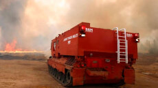 Στη μάχη της κατάσβεσης στη Δαδιά το «πολεμικό» πυροσβεστικό Jumbo Track Multi -  Ρίχνει 15.000 λίτρα νερού