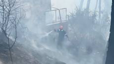 Φωτιά στη Σταμάτα: Περιορίζεται το μέτωπο της πυρκαγιάς - Μήνυμα από το 112 στους κατοίκους