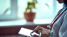 Ψηφιακή υγεία: Το ελληνικό μοντέλο κάνει πιο φιλικό το ΕΣΥ για τους πολίτες