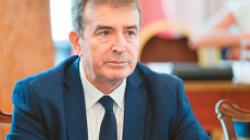 Χρυσοχοΐδης: Σε τρεις μήνες οι πρώτες ειδικές μονάδες για τα εγκεφαλικά