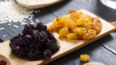 10 ελληνικά προϊόντα με κορινθιακή σταφίδα και σουλτανίνα: βιολογική μαρμελάδα, chutney και σταφυλόκρεμα με κακάο