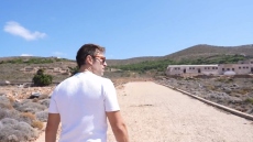 ΣΥΡΙΖΑ: «Εικονομαχία» για τη Μακρόνησο - Σύννεφα διάσπασης, «πυροσβέστης» η Αχτσιόγλου και βολές Τσακαλώτου