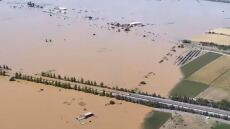 Πυροσβεστική: Σημαντική υποχώρηση των νερών στην Εθνική οδό Αθηνών - Θεσσαλονίκης - Αγώνας δρόμου να ανοίξει τις επόμενες ώρες