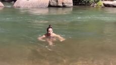 Κατερίνα Στεφανίδη: Πάγωσε η Ολυμπιονίκης με τη βουτιά στα νερά ποταμού στο Κολοράντο - Βίντεο 