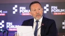 Στουρνάρας: Οι τράπεζες πρέπει να προετοιμαστούν για ένα πιο δυσμενές περιβάλλον
