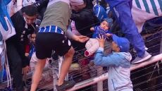Αργεντινή: Ένταση, πλαστικές σφαίρες, δακρυγόνα και μωρά να φεύγουν από την κερκίδα - Δείτε βίντεο