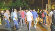 Ένταση μεταξύ μελών του ΣΥΡΙΖΑ κατά την άφιξη Τσακαλώτου - Δείτε βίντεο