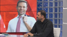 Κωνσταντινέας «αποθεώνει» Κασσελάκη: Με τέτοιο ποσοστό σε έναν μήνα του ζητάς αυτόγραφο! - Δείτε βίντεο