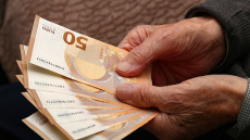 Τον Δεκέμβριο η έκτακτη οικονομική ενίσχυση 100 - 200€ σε συνταξιούχους με προσωπική διαφορά