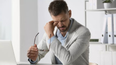 Ξηροφθαλμία: Τι φταίει – Μια οφθαλμίατρος δίνει συμβουλές για την αντιμετώπισή της