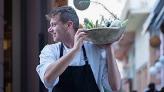 Μπλε Καναρίνι: ο πλούτος της μεσσηνιακής γης στο πιάτο μας