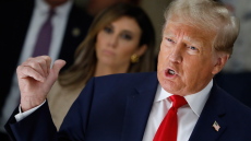 Ντόναλντ Τραμπ: Βγήκε εκτός της λίστας «Forbes 400» με τους πλουσιότερους ανθρώπους στον κόσμο - Κατέρρευσε το «Truth Social»