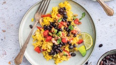 Πικάντικο ρύζι με κουρκουμά