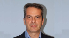 Εμμανουήλ Σμυρνάκης: «Τα εμβόλια ως σύμμαχος υγείας σε όλη μας τη ζωή»