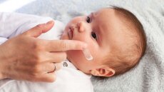 Ατοπική δερματίτιδα: Η συχνότερη δερματοπάθεια στα παιδιά – Η κατάλληλη θεραπεία