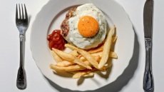 Το αυγό στη ζωή των Ελλήνων από τη δεκαετία του ’50 μέχρι σήμερα