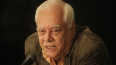 Θανάσης Καρτερός κατά Κασσελάκη και εσωτερικής αντιπολίτευσης: Έχουν μείνει μόνο οι προσευχές για τον ΣΥΡΙΖΑ