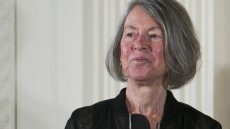 Λουίζ Γκλικ: Η νομπελίστρια της Λογοτεχνίας απεβίωσε σε ηλικία 80 ετών