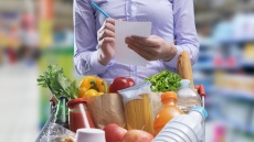 Πόσα ξοδεύω για φαγητό. Μαρία, 52 ετών, δημοσιογράφος με 3 παιδιά και οικογενειακό εισόδημα 4.500€/ μήνα