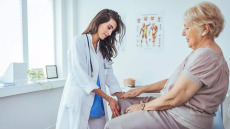 Οι ρευματικές παθήσεις αφορούν όλες τις ηλικίες