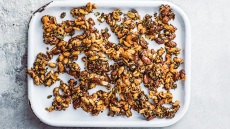 Παστέλι ξηρών καρπών με καραμέλα και πάστα miso