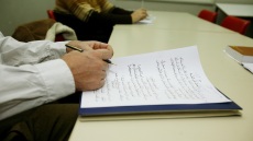 Τι είναι οι κάθετες συμπράξεις που ερευνά η Επιτροπή Ανταγωνισμού στα φροντιστήρια