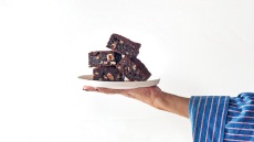 Εύκολο brownie από τον Στέλιο Παρλιάρο