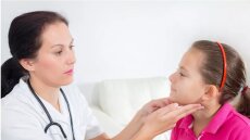 Αμυγδαλές και κρεατάκια: Πότε αφαιρούνται χειρουργικά – Τι καλύπτει το συμβόλαιο