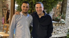 Σε χασαποταβέρνα στα Πράμαντα δείπνησε ο Αλέξης Τσίπρας - Δείτε φωτογραφίες