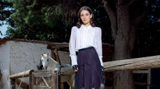 Ασημένια Βουλιώτη: Η νεοεμφανιζόμενη ηθοποιός από τις «Ψυχοκόρες» μιλά για όσα θαυμαστά ανακαλύπτει στην υποκριτική