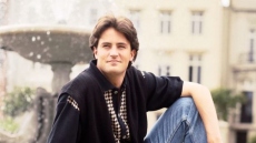 Μάθιου Πέρι: Νέες αποκαλύψεις για τον θάνατό του - Ο βοηθός του τον βρήκε κάτω από το νερό στο τζακούζι