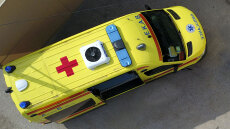 Λάρισα: 45χρονος έκανε παρατήρηση σε ομάδα νεαρών που έπαιζαν με το ρεύμα στο σπίτι του και κατέληξε στο νοσοκομείο