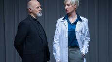 Στεφανία Γουλιώτη: Πρωταγωνιστεί στην παράσταση – φαινόμενο «The Doctor» που ανεβαίνει στο Αμφι-Θέατρο