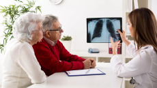 Καρκίνος πνευμόνων: Νέες οδηγίες προσυμπτωματικής διάγνωσης – Ποιοι είναι ασθενείς υψηλού κινδύνου