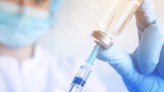 Αντιγριπικό εμβόλιο: Στους 1,5 εκατ. οι εμβολιασμοί εκ των οποίων οι 1,35 εκατ. στα φαρμακεία