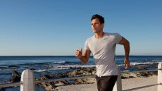 Απίστευτο: Το jogging τον οδήγησε στα επείγοντα με επώδυνη στύση