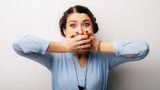 Μυρίζει άσχημα η αναπνοή σας; Ποιες σοβαρές παθήσεις σας απειλούν