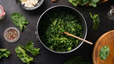25 συνταγές που θα μας κάνουν να δούμε το σπανάκι με άλλο μάτι