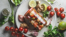 Τουρσιά λαχανικών σε 10 διαφορετικές εκδοχές από όλη την Ελλάδα