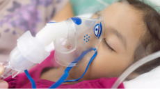 Πόσο κινδυνεύουμε από την πνευμονία της Κίνας; Τρεις ειδικοί απαντούν