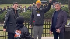 Σιλβέστερ Σταλόνε: Απίθανος πιτσιρικάς λέει «απ' έξω» τον μονόλογο του Ρόκι μπροστά στον «Σλάι» - Δείτε βίντεο