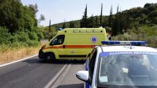 Τροχαίο πριν τη γέφυρα Ευήνου - Μηχανή συγκρούστηκε με σκύλο, τραυματίστηκε σοβαρά ο δικυκλιστής